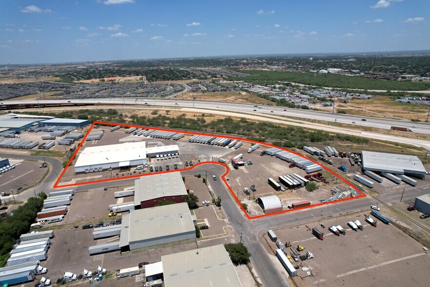 More Photos Of 8900 San Gabriel Dr, Laredo Truck Terminal For Lease