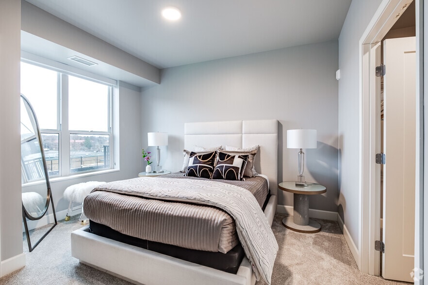 More Photos Of 800 Cretin Ave S, Saint Paul Apartments For Lease