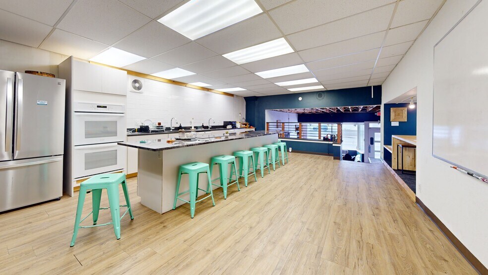 More Photos Of 3907-3907 Grand Ave, Duluth Storefront Retail Residential For Sale