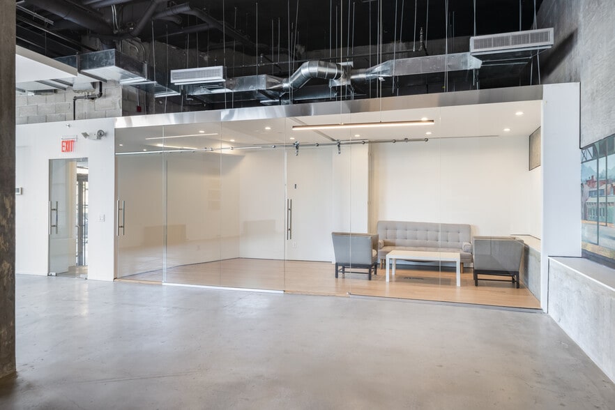 More Photos Of 240 Riverside Blvd, New York Apartments For Sale