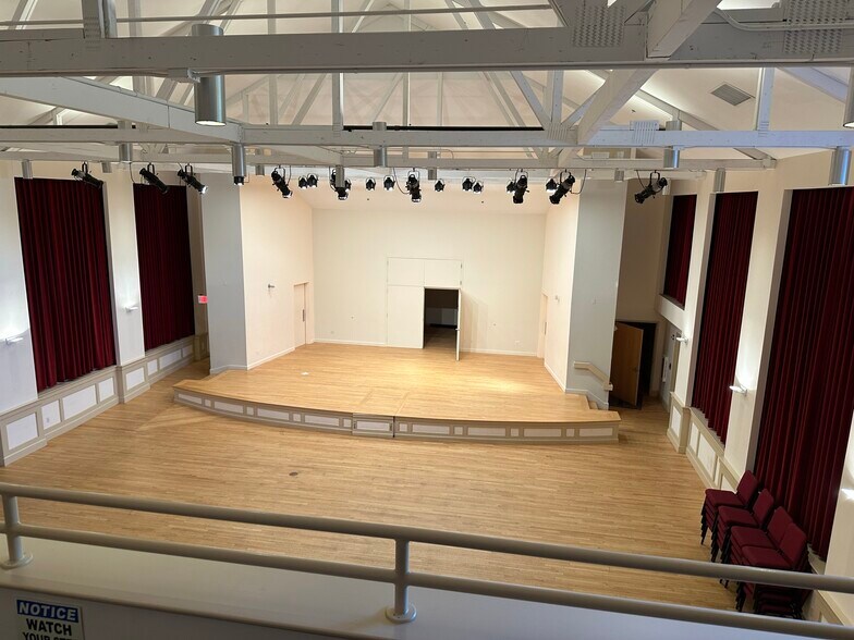 More Photos Of 36 King St, Littleton Specialty For Sale