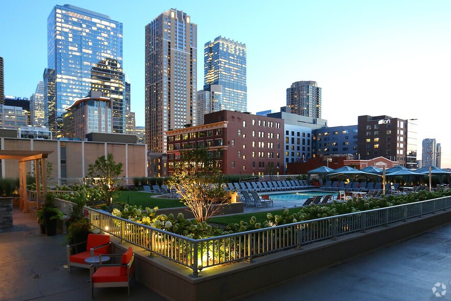 More Photos Of 540 N State St, Chicago Apartments For Lease