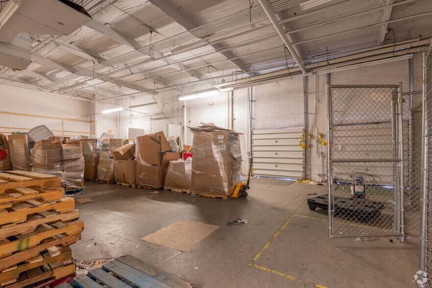 More Photos Of 2800 Power Inn Rd, Sacramento Freestanding For Lease