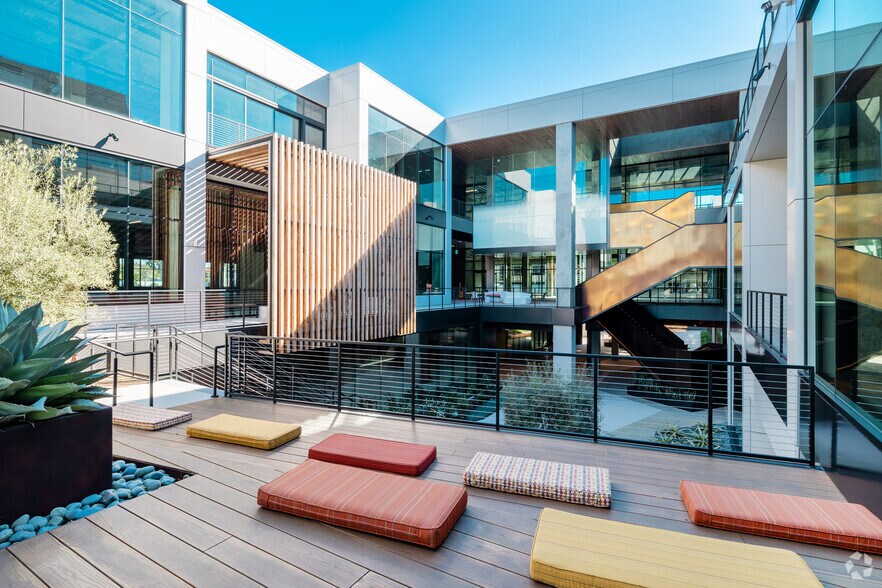 More Photos Of 10730 W Pico Blvd, Los Angeles Loft Creative Space For Lease