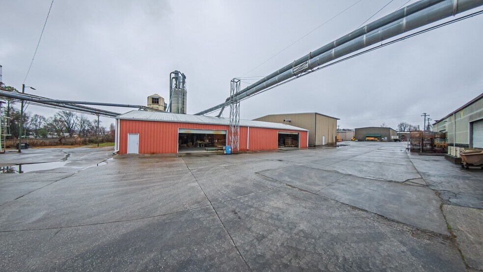 More Photos Of 105 S Austin Rd, Morristown Manufacturing For Sale