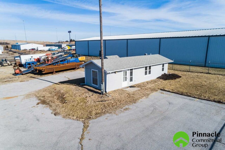 More Photos Of 5700 Arbor Rd, Lincoln Service For Sale