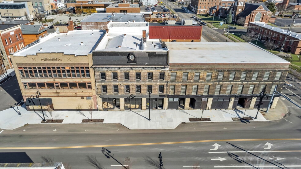 More Photos Of 112-130 Erie St S, Massillon Office For Sale