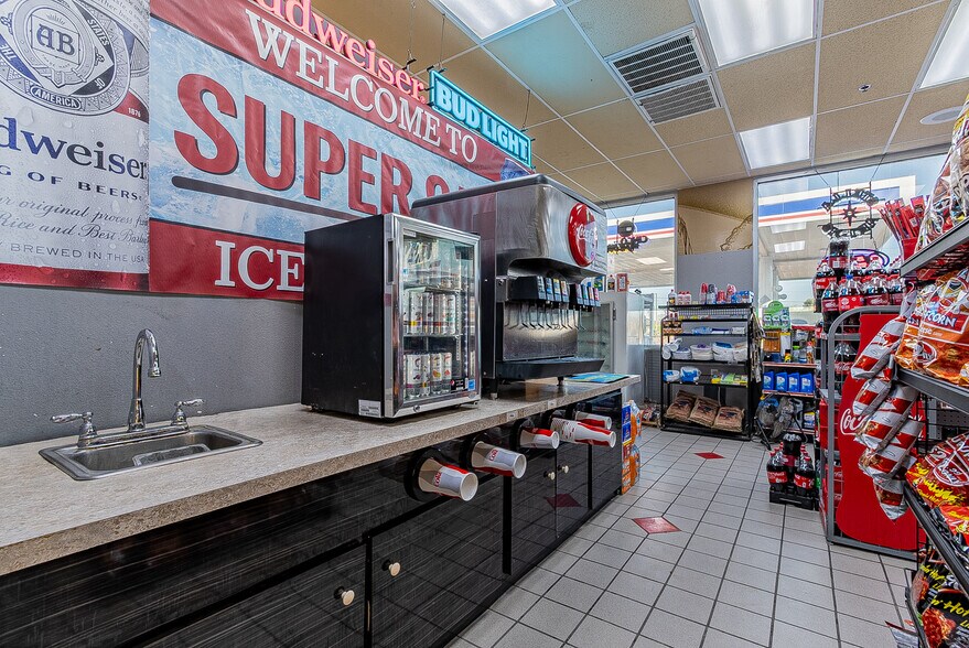 More Photos Of 611 E Main St, Somerton Service Station For Sale