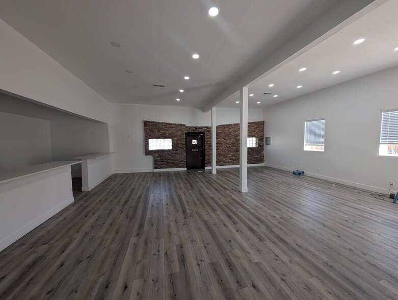 Primary Photo Of 2368 Pacheco Blvd, Martinez Storefront Retail Office For Sale