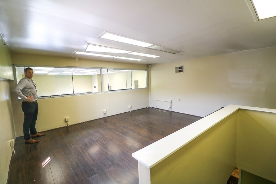 More Photos Of 160-166 W Pico Blvd, Los Angeles Apartments For Sale