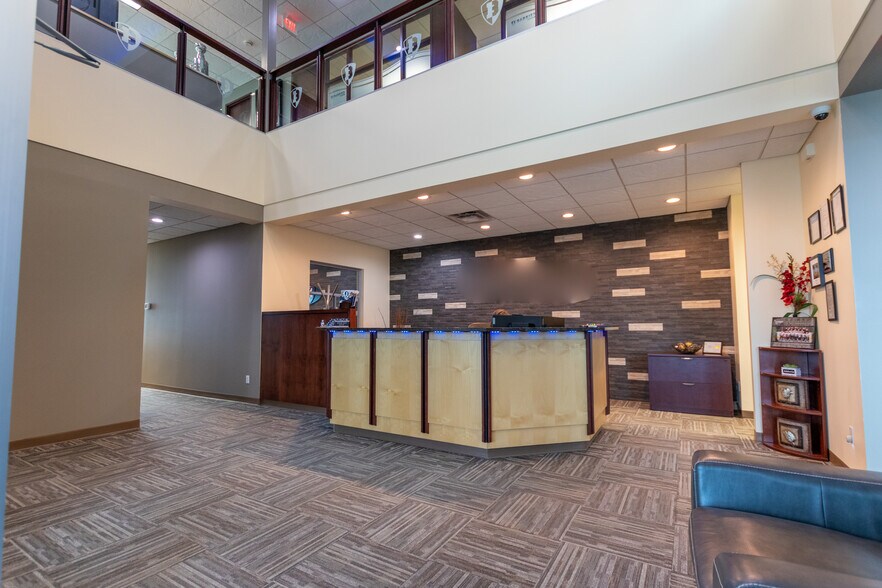 More Photos Of 8 Boulder Blvd, Stony Plain Warehouse For Lease