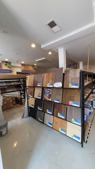 More Photos Of 1306-1308 Good Hope Rd SE, Washington Storefront Retail Office For Lease