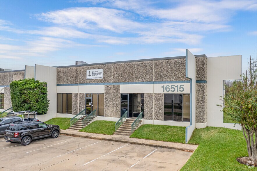 Primary Photo Of 16515 Hedgecroft Dr, Houston Light Distribution For Lease