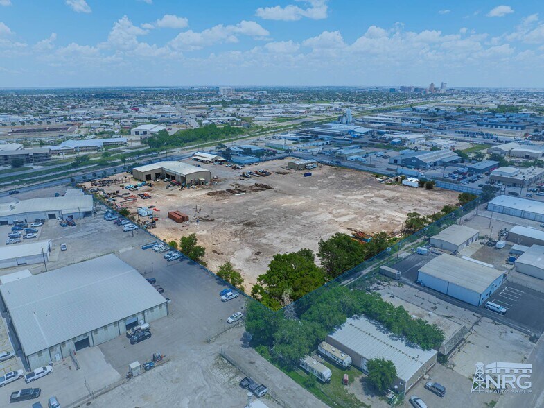 More Photos Of 3209 W Industrial Ave, Midland Warehouse For Lease