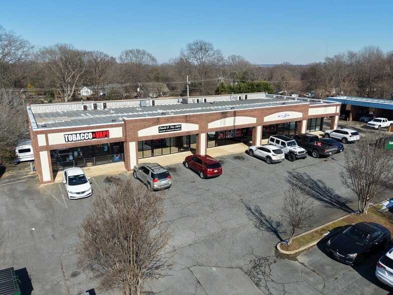 More Photos Of 4954 Hwy 49 hwy, Harrisburg General Retail For Sale