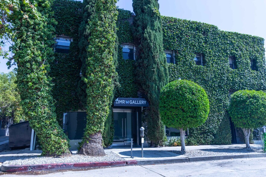 More Photos Of 304-314 N Harper Ave, Los Angeles Storefront Retail Office For Lease