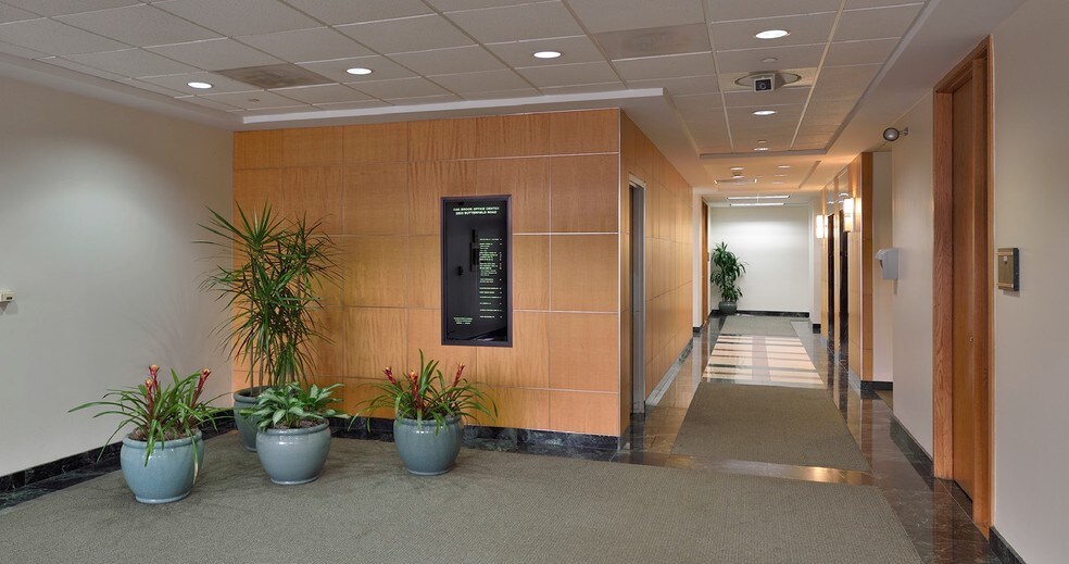 More Photos Of 2707 Butterfield Rd, Oak Brook Unknown For Lease