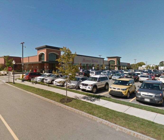More Photos Of 115-119 Coggeshall St, New Bedford Freestanding For Lease