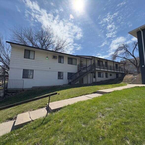 Primary Photo Of 410 N Spring Ave, Sioux Falls Apartments For Sale