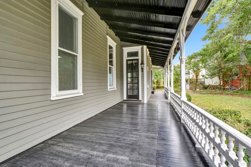 More Photos Of 708 Market St, Wilmington Apartments For Sale