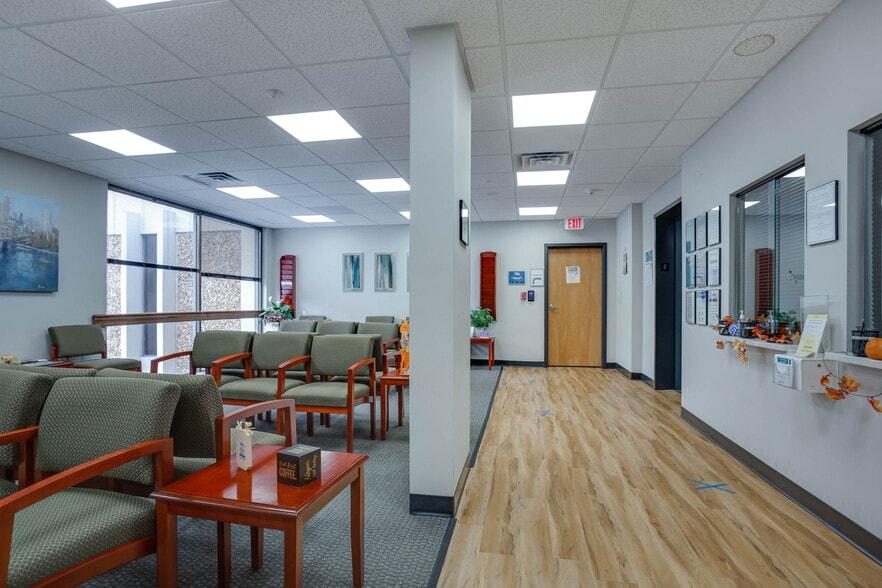 More Photos Of 3610 Bush St, Raleigh Medical For Lease