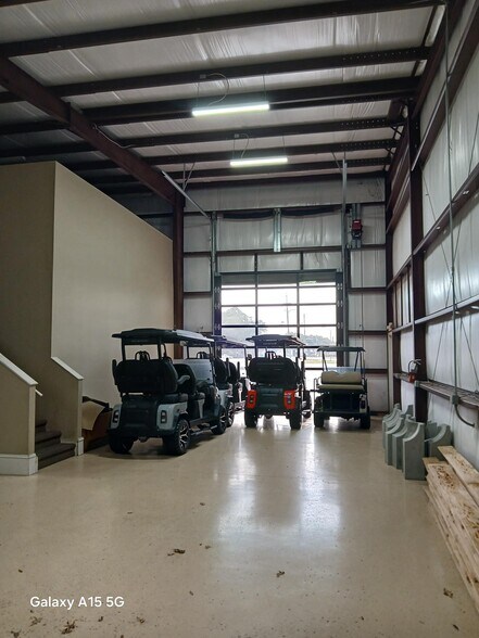 More Photos Of W St, Pensacola Storefront Retail Office For Lease