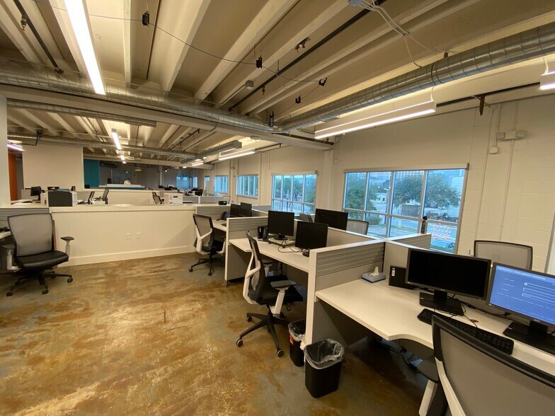 More Photos Of 2808 Caroline St, Houston Coworking Space