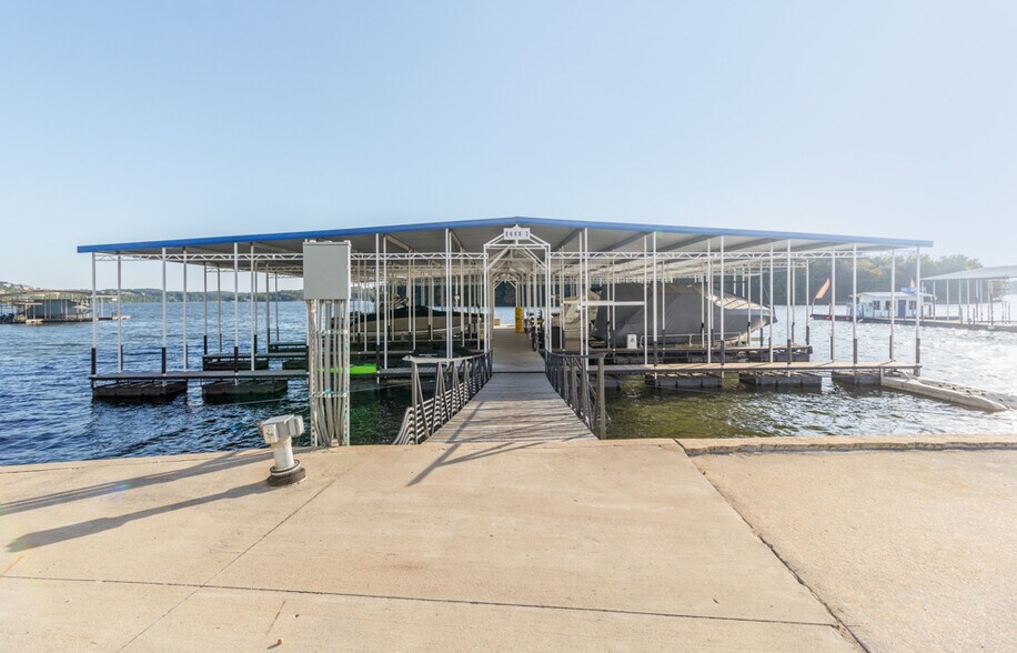 More Photos Of 6550 Pelican Dr, Osage Beach Marina For Sale