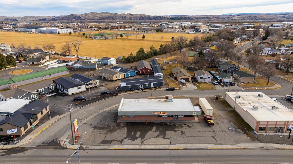 More Photos Of 1 MacArthur Ave, Billings Freestanding For Sale