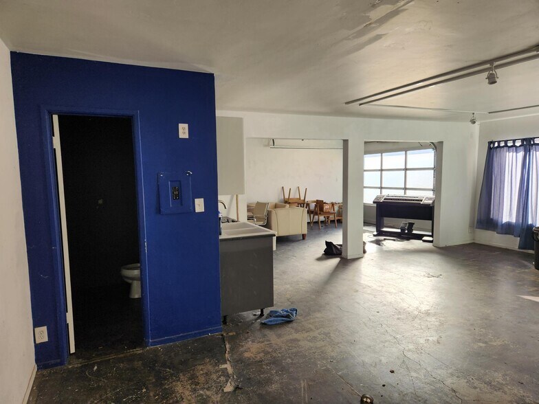 More Photos Of 548-570 19th St, San Diego Medical For Sale