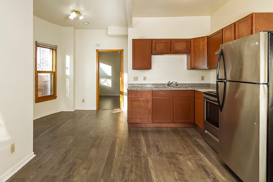 More Photos Of 1619 Hubbard Ave, Saint Paul Apartments For Sale