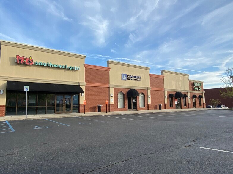 More Photos Of 3930-3940 Airport Blvd, Mobile Unknown For Lease
