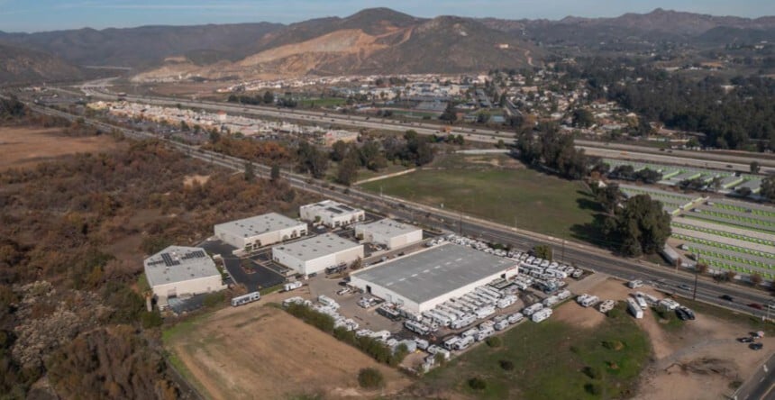 More Photos Of 17999 Collier Ave, Lake Elsinore Warehouse For Sale