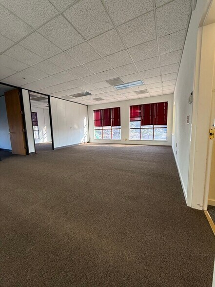 More Photos Of 2150 Mariner Square Dr, Alameda Office For Lease