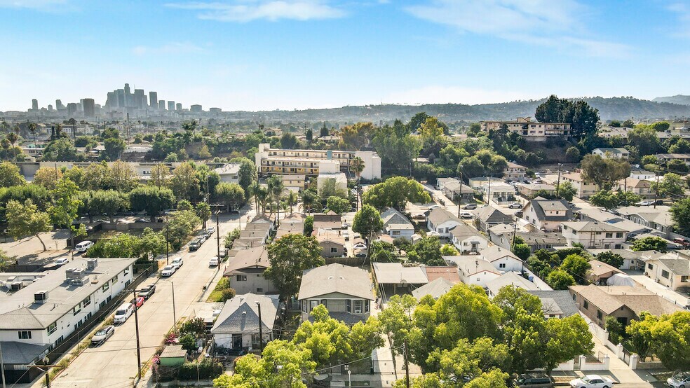 More Photos Of 2105 Keith St, Los Angeles Multifamily For Sale