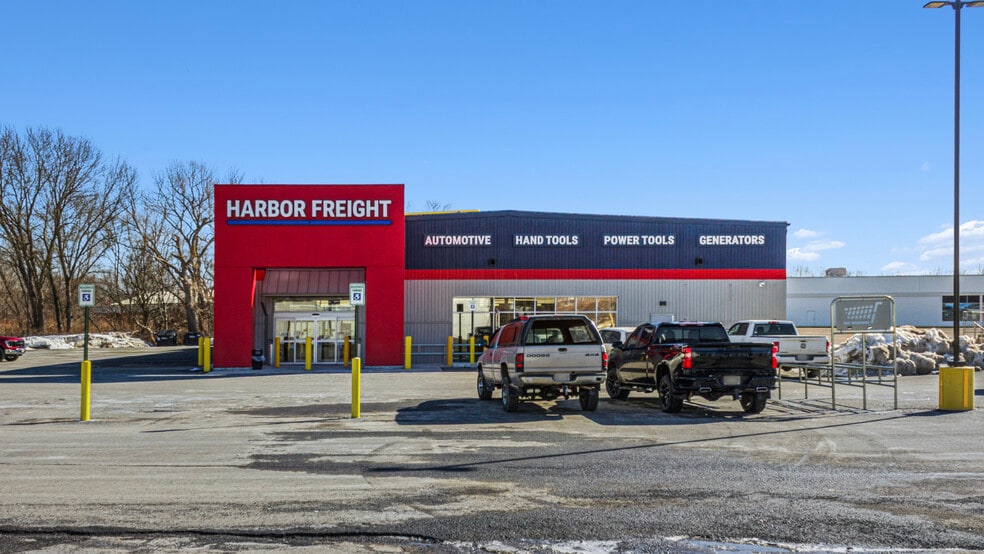 More Photos Of 1272 Upper Front St, Binghamton General Retail For Sale