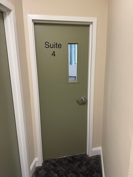 More Photos Of 21-20 Morlot Ave, Fair Lawn Storefront Retail Office For Lease