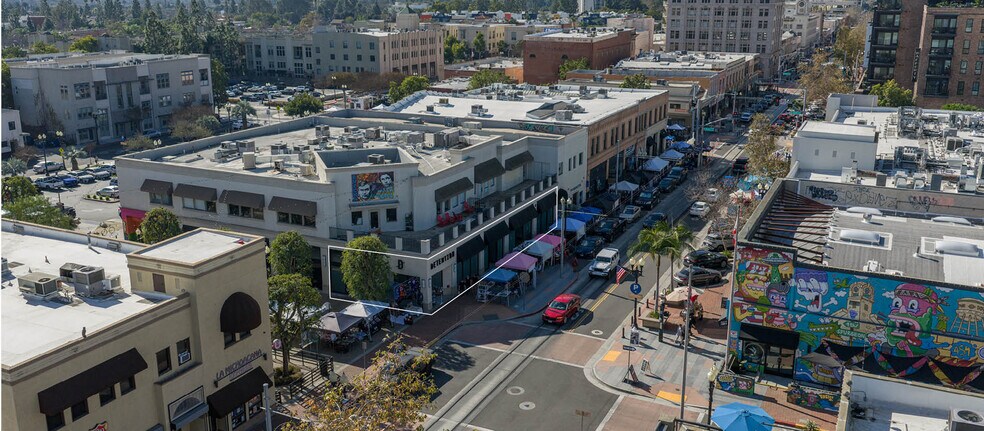 More Photos Of 220 E 4th St, Santa Ana General Retail For Lease