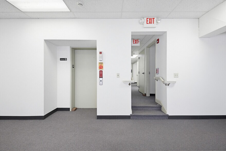 More Photos Of 171 E King St, Lancaster Loft Creative Space For Sale