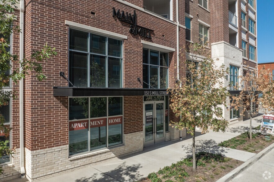 More Photos Of 100 E Main St, Lewisville Apartments For Lease