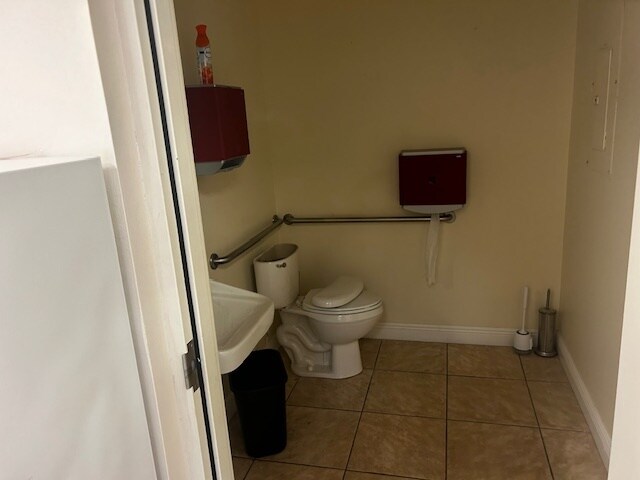 More Photos Of 17041 Alico Commerce Ct, Fort Myers Industrial For Lease