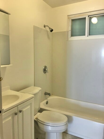 More Photos Of 960 El Camino Real, San Bruno Apartments For Sale