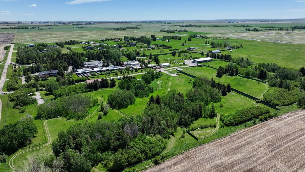 More Photos Of 282063 Twp Rd 224A, Rocky View No 44 Veterinarian Kennel For Sale