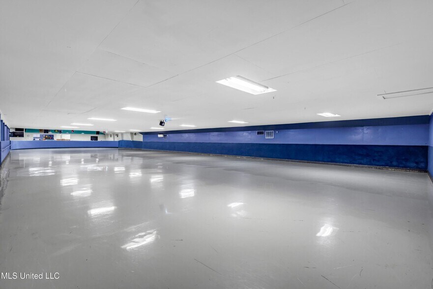 More Photos Of 6238 MS-198, Lucedale Specialty For Sale