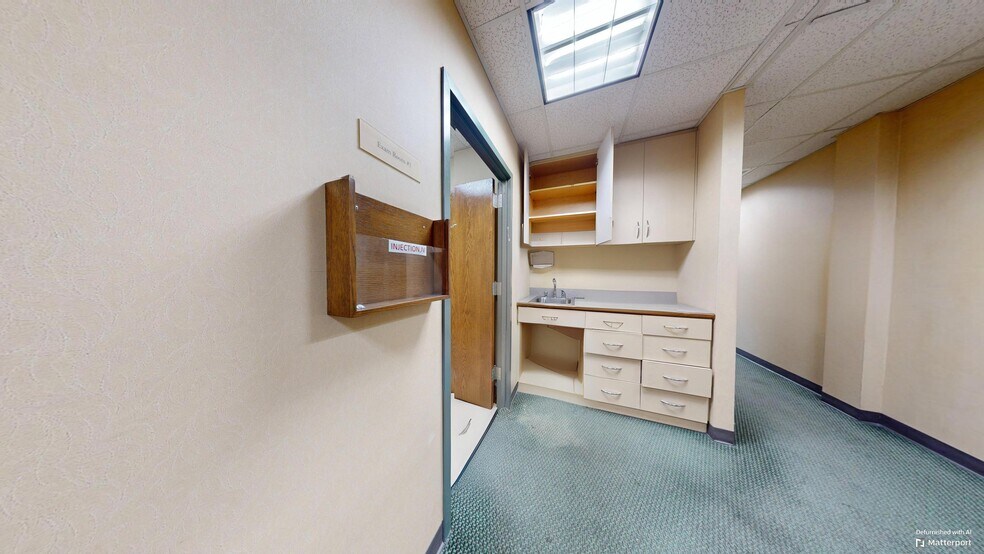 More Photos Of 1725 E 12th St, Brooklyn Medical For Lease