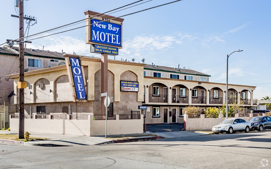 More Photos Of 8301 S Figueroa St, Los Angeles Hotel For Sale