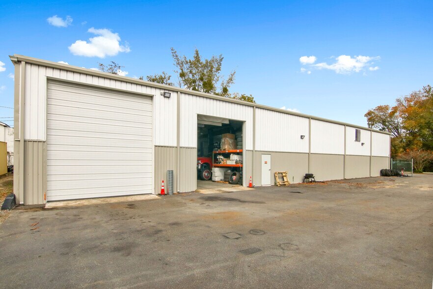 More Photos Of 7329 Spa Rd, Charleston Warehouse For Sale