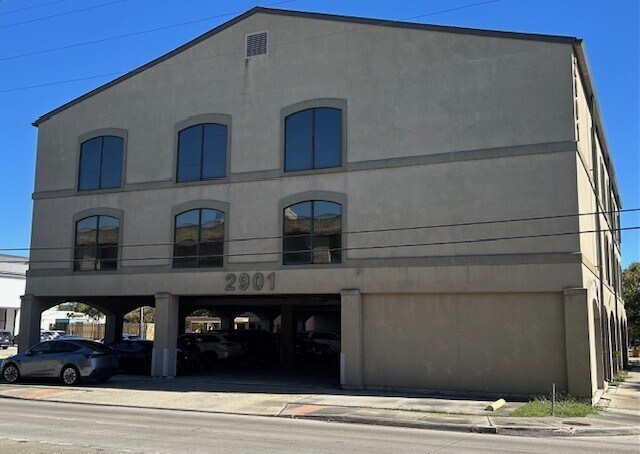 More Photos Of 2901 N Causeway Blvd, Metairie Office Residential For Sale
