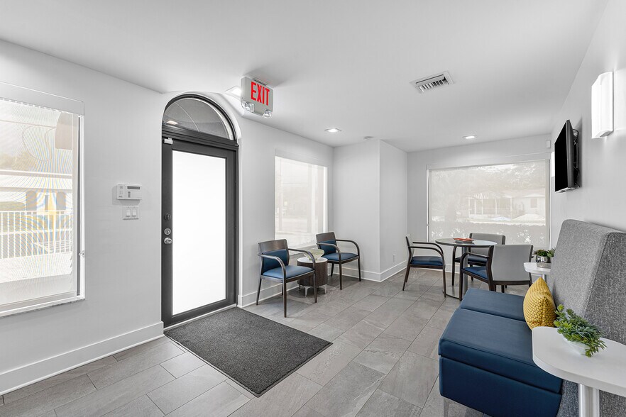 More Photos Of 320 Davie Blvd, Fort Lauderdale Office For Sale