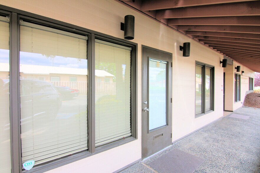 More Photos Of 701 N 1st St, Yakima Medical For Lease